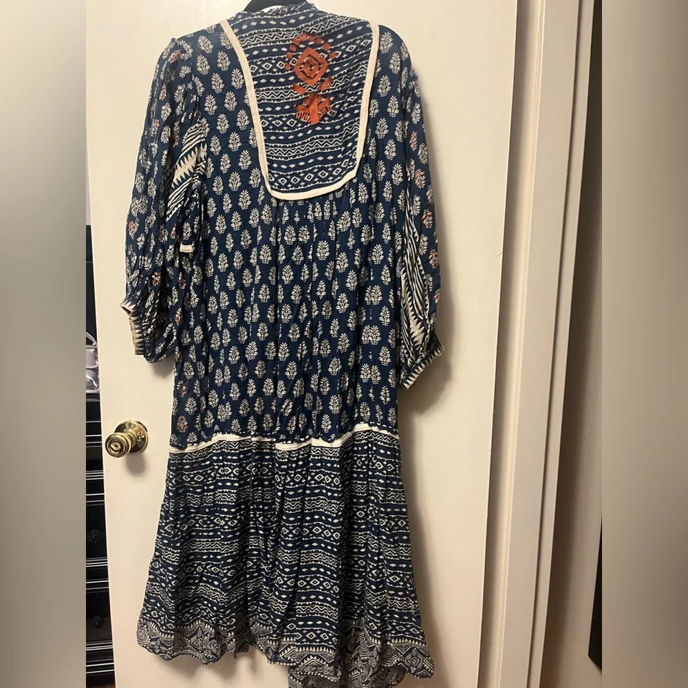 Zara Kimono with Bishop Sleeves - Picture 5 of 5